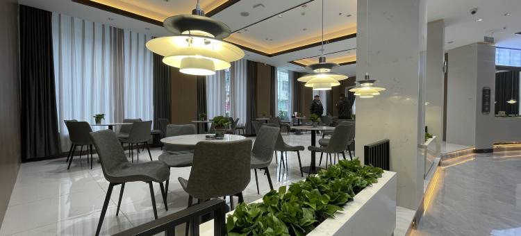 国韵大酒店(花洲书院邓州站店)图片