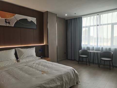 策勒鹏源大酒店