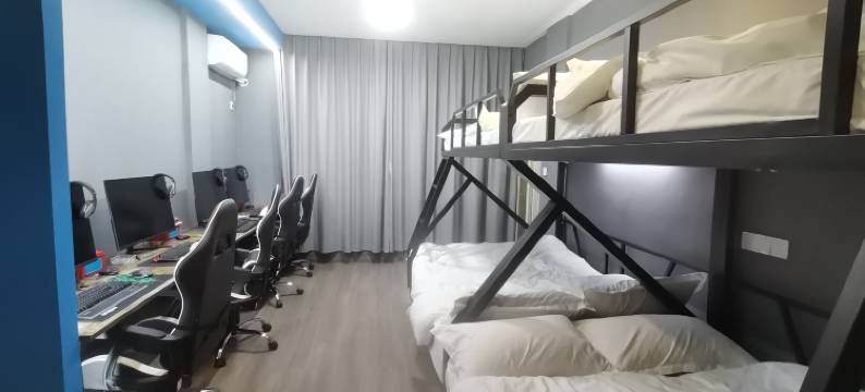 虎跃电竞酒店图片