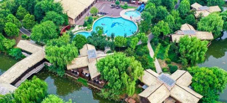 扬州凤凰岛逸扬温泉度假村落图片