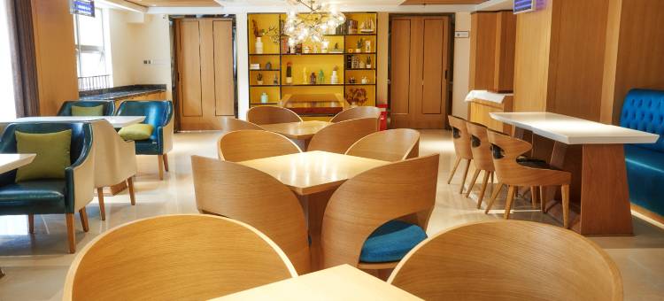 贵阳M one Hotel铭一酒店(花果园双子塔店)图片