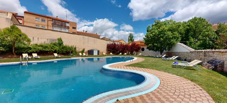 AZZ 佩尼亚菲耶尔拉斯克拉拉斯 Spa 酒店(Azz Peñafiel Las Claras Hotel & Spa)图片