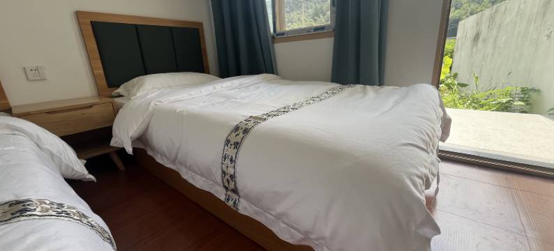 石台奇峰远山客栈图片