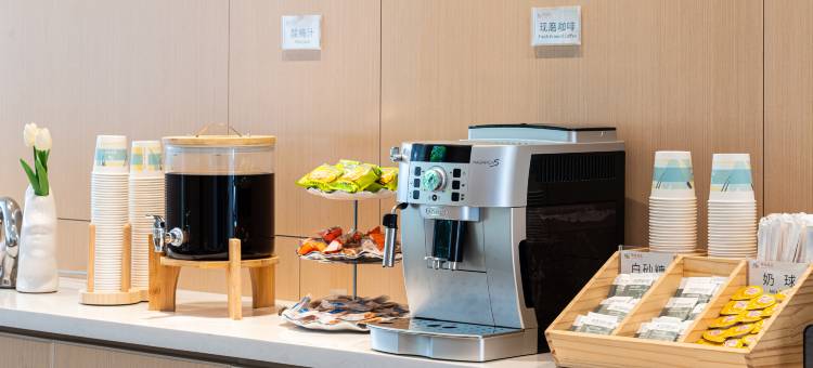 潮漫酒店(珠海湾仔口岸横琴国际会展中心店)图片