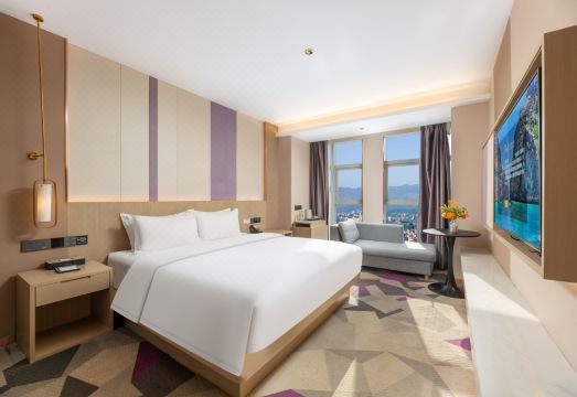 Lavande Hotel (Xintian County Government) Hotel Overview