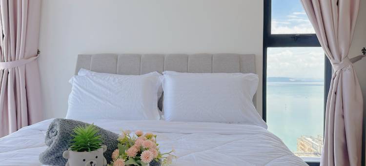 槟城乔治市三房家庭海景套房酒店｜无边泳池(Georgetown Penang Family 3BR Seaview Suite)图片