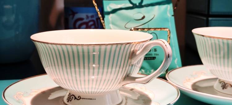 希岸·轻雅酒店(乐山大佛张公桥好吃街店)图片