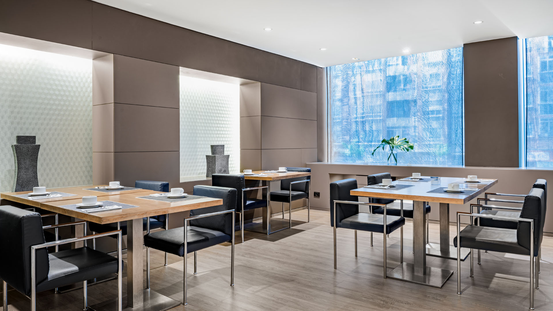 AC Hotel la Rioja Over view