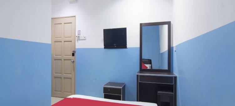 迈恩斯瑟姆帕卡酒店(Mines Cempaka Budget Hotel)图片