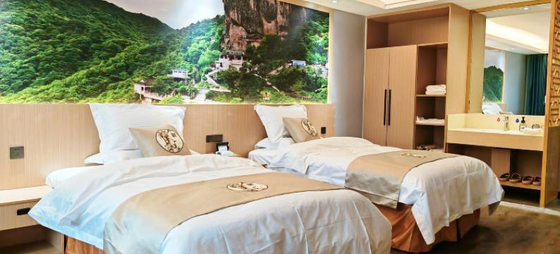 南宫山茶居图片