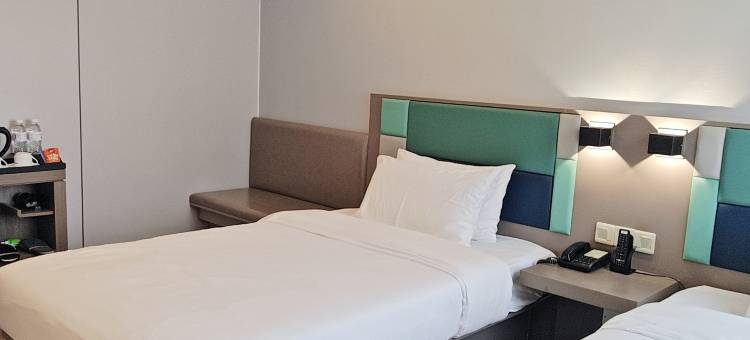 如家商旅酒店(鹰潭凯翔中心广场火车站店)图片