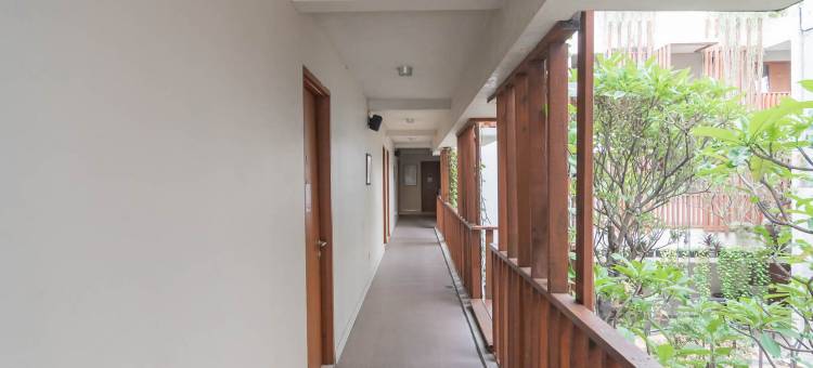 红多兹Plus酒店-近亚非3号(RedDoorz Plus near Asia Afrika 3)图片