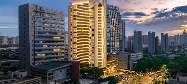 朵高艺术酒店(宁波天一广场SHOPING兴宁桥东地铁站店)图片