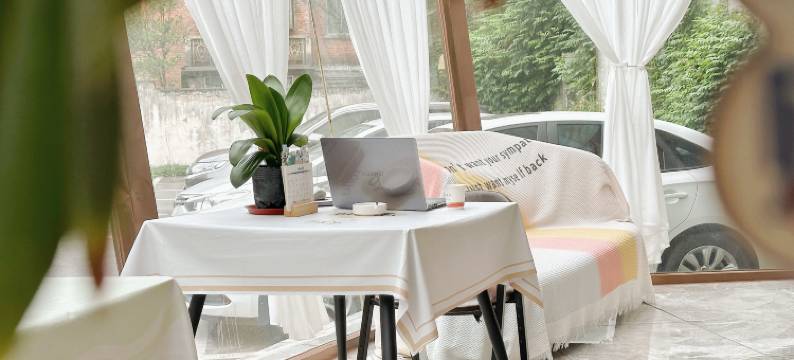 希亚华瑞酒店(安顺虹山湖景区店)图片