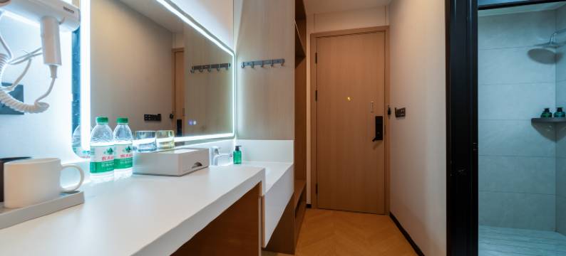 加兰特酒店(贵阳新添寨高新路地铁站店)图片