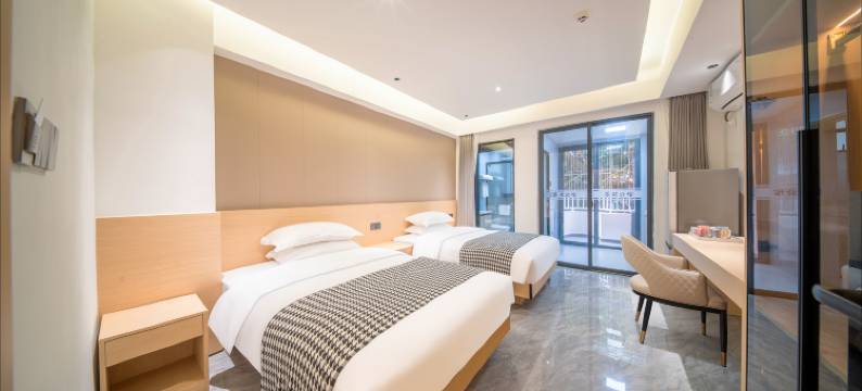 墨圆公馆(深圳宝安中心翻身地铁站店)图片