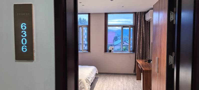 和龙龙城宾馆图片