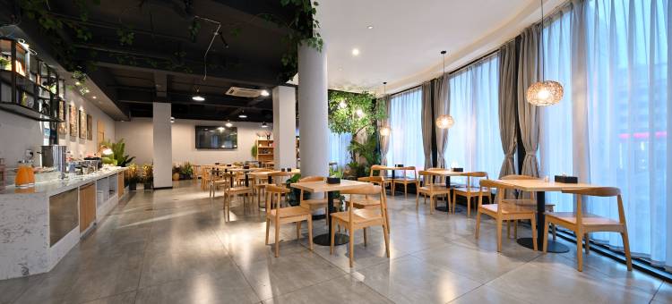 南宁丽呈睿轩酒店(广西大学动物园地铁站店)图片