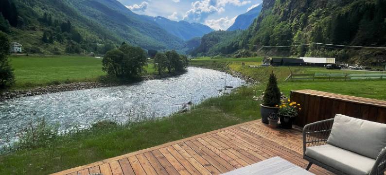 位于弗兰姆海滨的2卧室-30平方米|带1个独立浴室(Flåm Retreat)图片