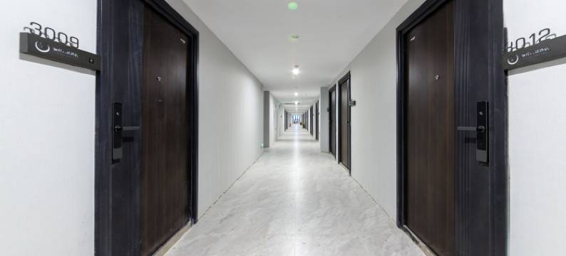 骊程云端酒店(中牟万邦国际批发市场店)图片