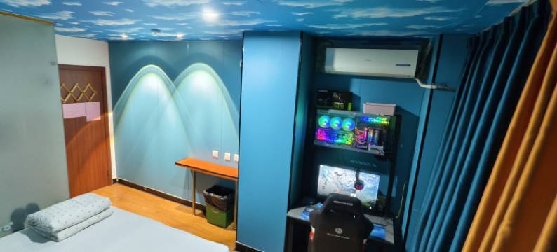 星夜电竞旅馆(邢台火车站新世纪广场店)图片