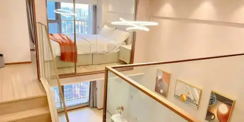簡悅•Loft影院公寓(江西師範大學瑤湖西地鐵站店)