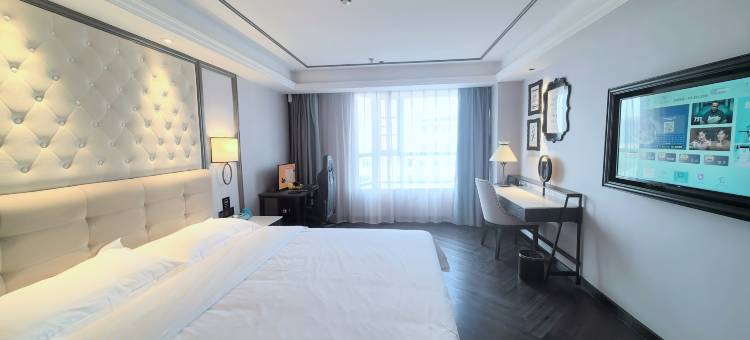 寓约电竞酒店(赣州火车站五龙客家风情园店)图片