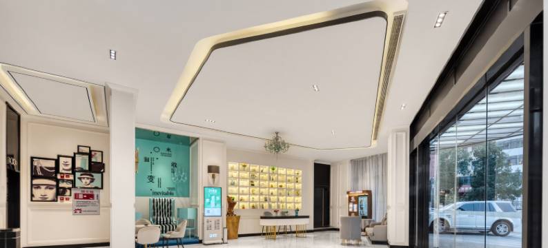 寓约电竞酒店(赣州火车站五龙客家风情园店)图片