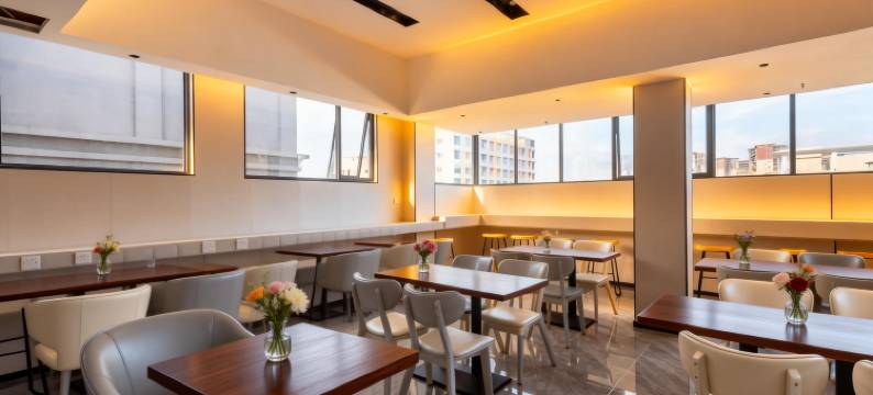 漫潮酒店(深圳国际会展中心福海西地铁站店)图片