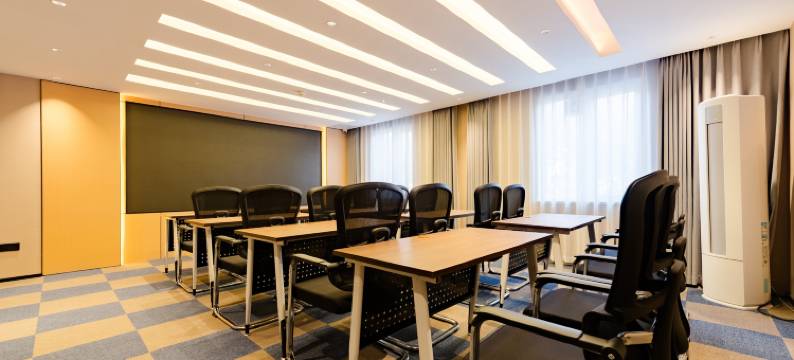 艺呈酒店(泰安泰山站店)图片