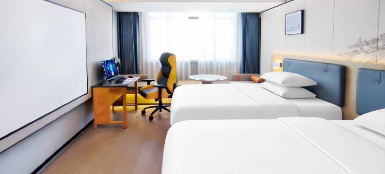 亚信电竞酒店(汕头潮南民生医院店)图片