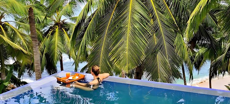 洛基角海滩前泳池度假村(Rocky Point Beach Front Pool Resort)图片