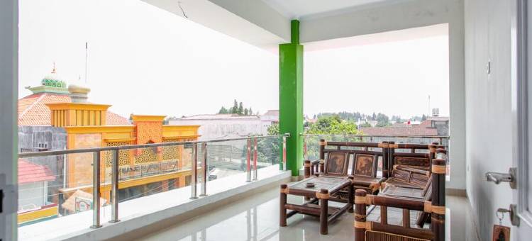 红多兹酒店近日惹穆罕默迪耶大学(RedDoorz Near Universitas Muhammadiyah Yogyakarta)图片