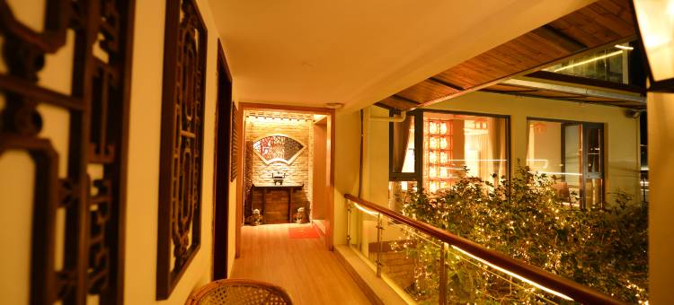 南昆山鸣泉居图片