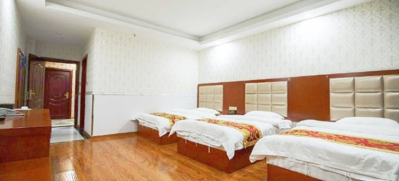 乌兰万豪大酒店(茶卡盐湖景区店)图片