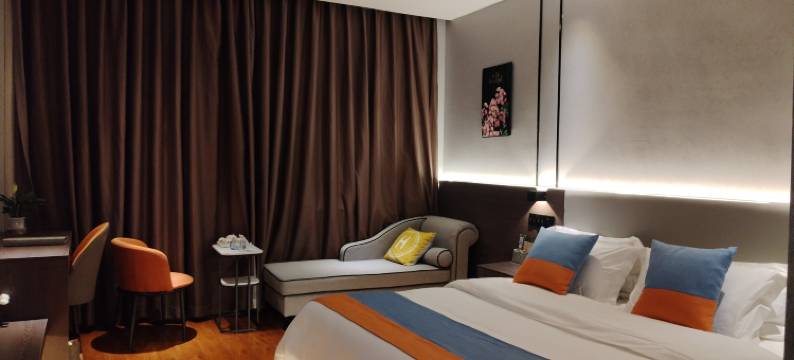 芒康银禾格萨尔大酒店图片