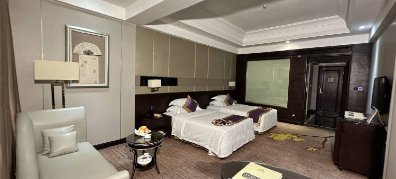 普宁嘉桦大酒店图片