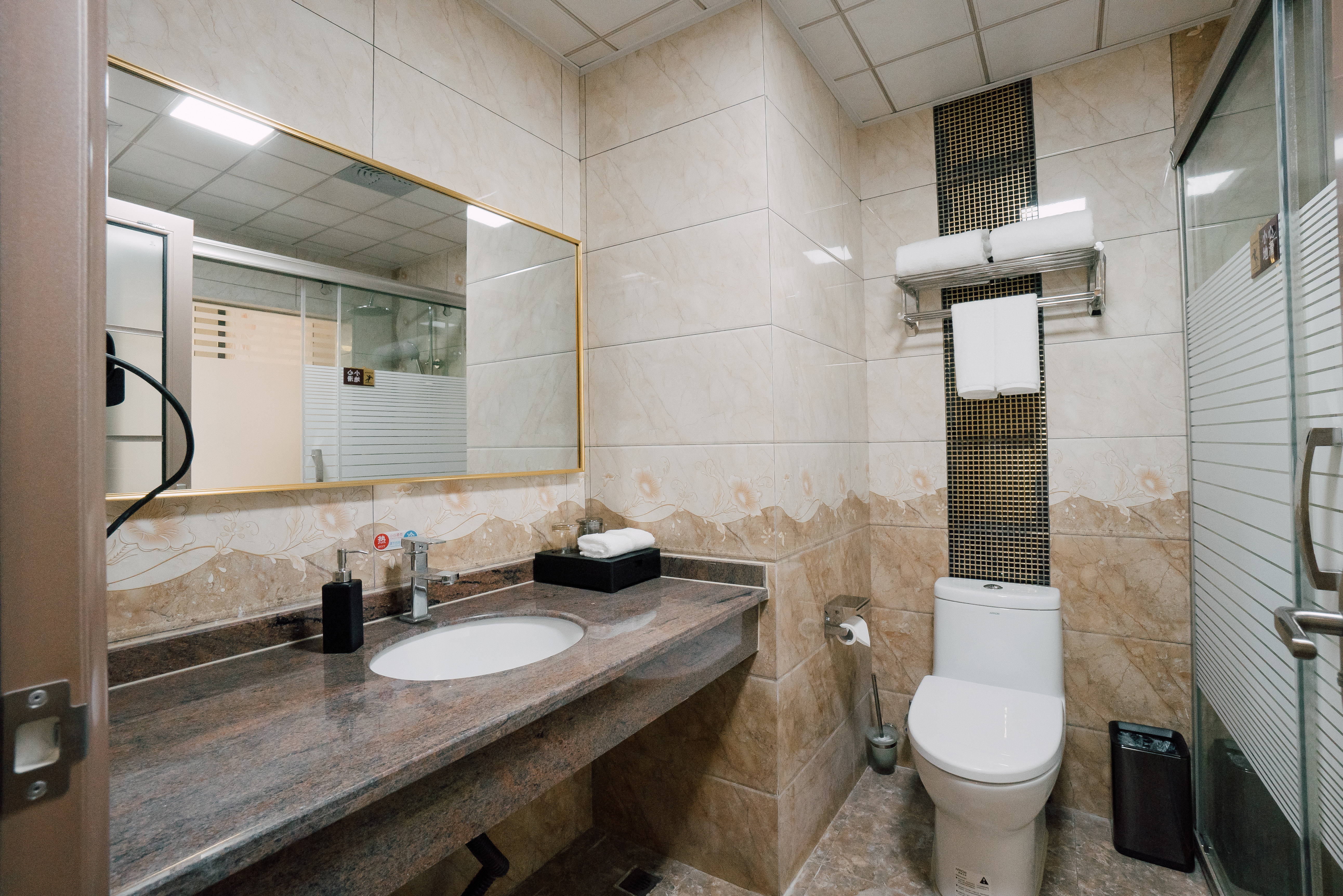 Liuyang Nanyang Xintian HotelOver view