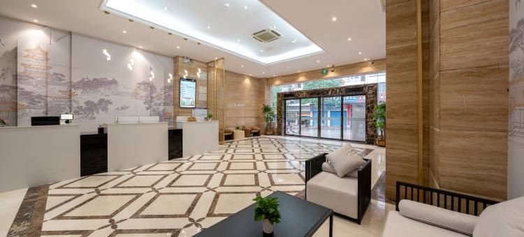 格丽酒店(岑溪人民医院汽车总站店)图片