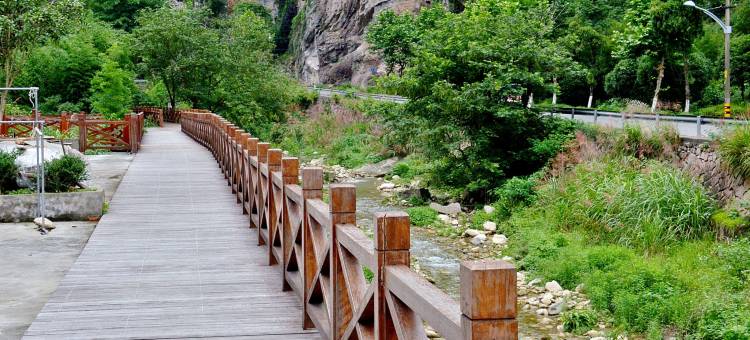 雁荡山见山云舍图片
