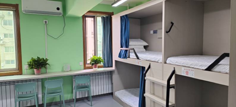 常安四季青年旅舍(西安大雁塔小寨地铁站店)图片