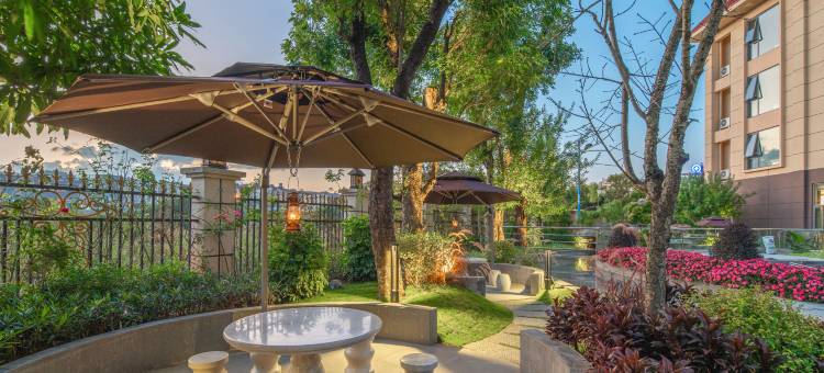 峰邦花园连锁酒店(文山州人民医院七都古镇店)图片