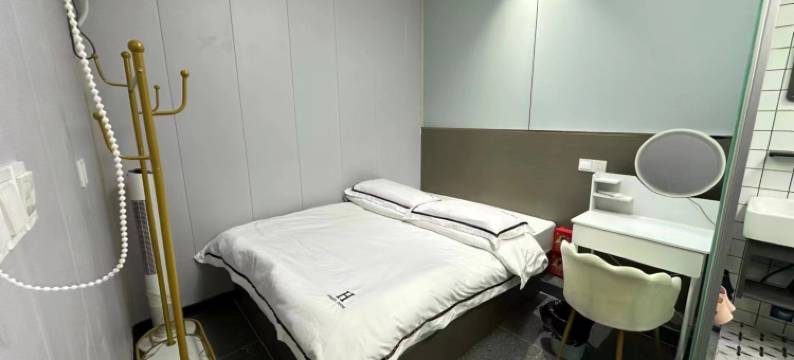 七小月民宿(南京南站明发广场地铁站店)图片