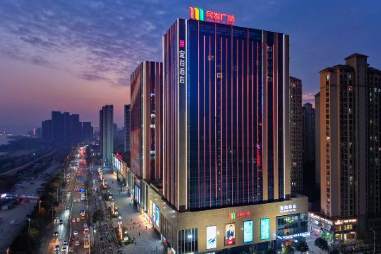 宜尚酒店(襄阳航空路民发广场店)预订价格,联系电话位置地址【携程