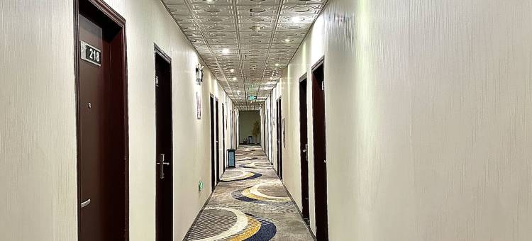 18精品酒店(梧州骑楼城丽港商业街店)图片