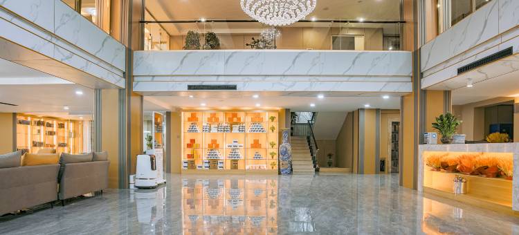 临河大酒店(巴彦淖尔高铁站维多利摩尔城店)图片