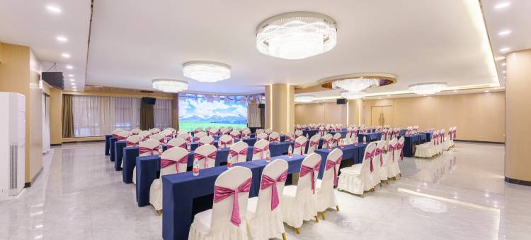 库车朝昱万华国际酒店图片