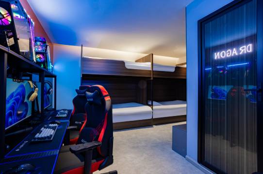 昆明魔龙电竞酒店(万科魅力之城店)