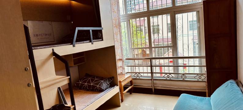 辽滇号·青年旅舍(桥港风情街店)图片