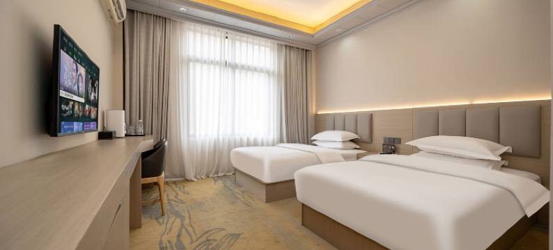 八宿川楚大酒店(318国道店)图片